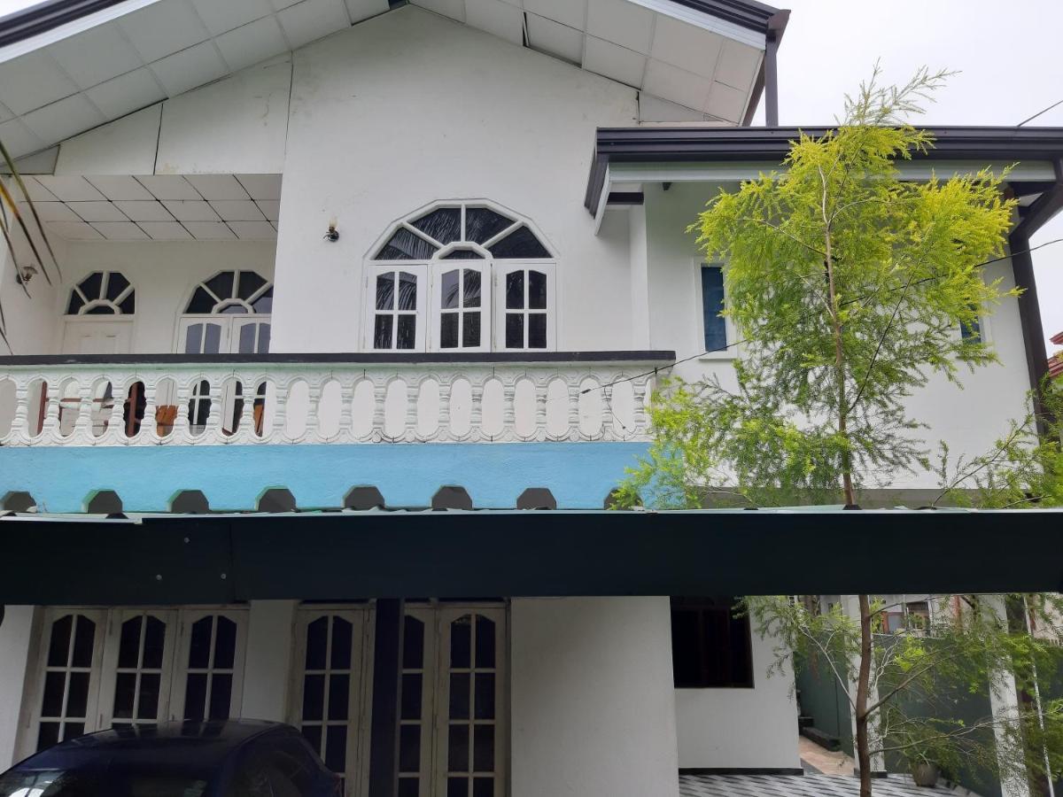 Hellen Homestay ネゴンボ エクステリア 写真