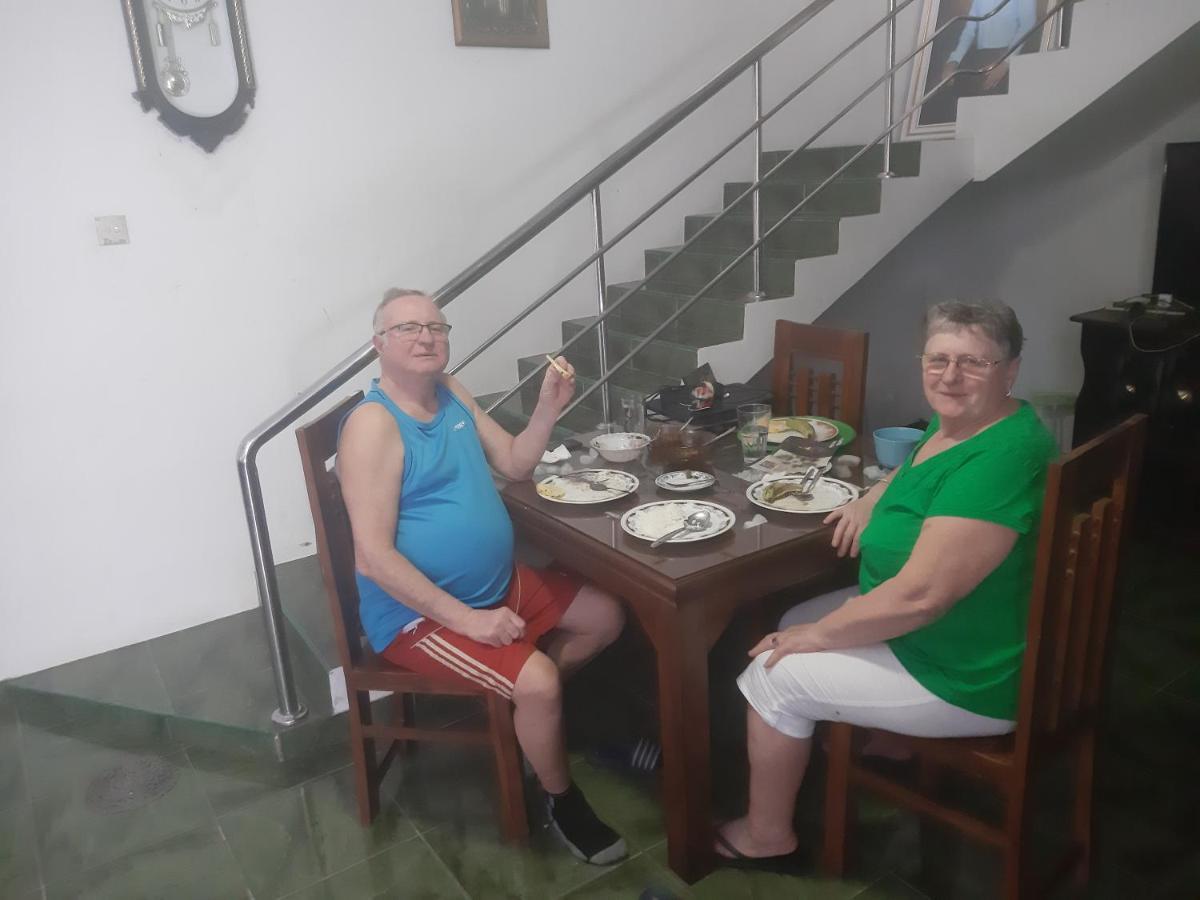 Hellen Homestay ネゴンボ エクステリア 写真